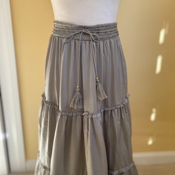 PHILOSOPHY taupe gray tiered maxi skirt, sz S. - Picture 4 of 8